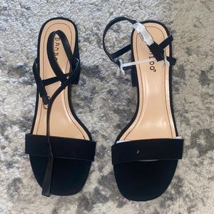 miss Lola Thick block heel